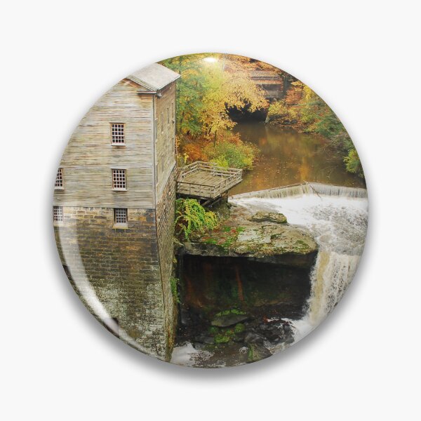 Artikelvorschau, Lantermans Mill im Herbst entworfen und verkauft von thatstickerguy.