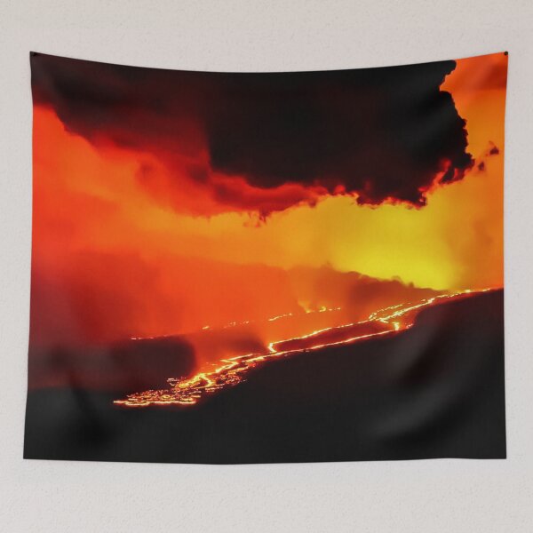 Artikelvorschau, Hawaii Vulkan Lava Mauna Loa Nachtfoto entworfen und verkauft von Avila Loomis.