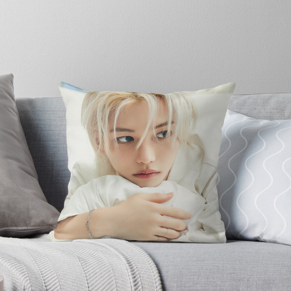 Lee Felix Stray Kids - 2024 Season's Greetings 'Perfect Day with