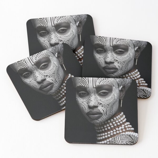 Item preview, ¡Potencia tu espacio con sorprendentes obras de arte de mujeres negras, auténticas fotografías africanas y en blanco y negro! Descubra Impresiones Digitales y Extra Grandes designed and sold by Leonardo M.