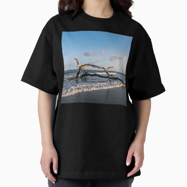 Driftwood in ocean Oversized T-Shirt