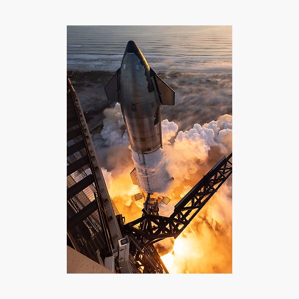 Item preview, SpaceX Starship Launch designed and sold by Star-Citizen.
