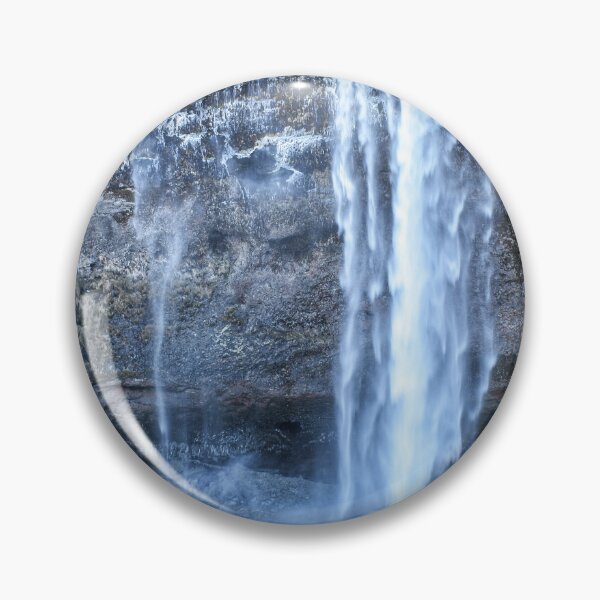 Artikelvorschau, Seljalandsfoss unterhalb des Eyjafjællajökul entworfen und verkauft von Hans Peðer Alfreð .
