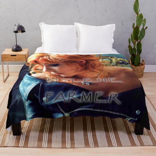 Artikelvorschau, Mylene Farmer T-Shirt_ entworfen und verkauft von MusicVibesTee.