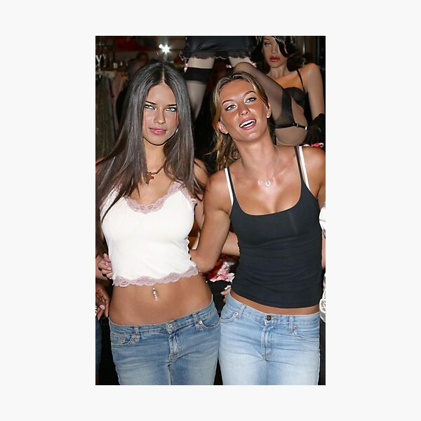 Aperçu de l'œuvre Sassy Angels, Gisèle et Adriana créée et vendue par MarcoDesigner78.