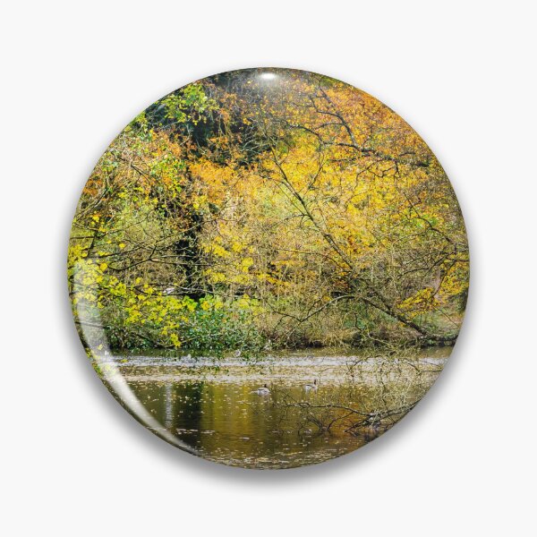 Artikelvorschau, Herbstsee entworfen und verkauft von Mothboybrown.