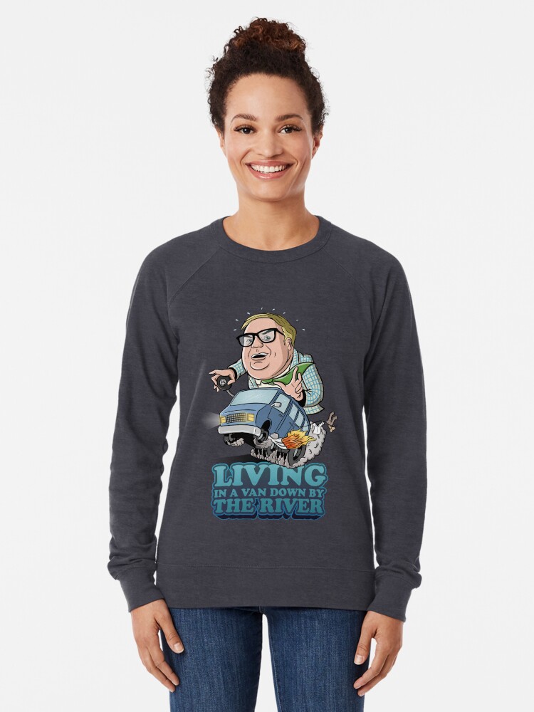 Alternative Ansicht von Leben in einem Van unten am Fluss Leichter Pullover
