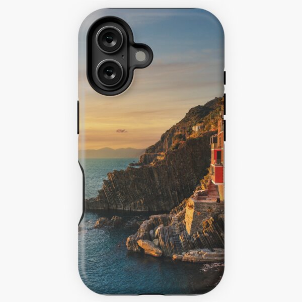 Aperçu de l'œuvre Magnifique coucher de soleil sur le village de pêcheurs de Riomaggiore. Cinque Terre, Italie créée et vendue par Stefano Orazzini.