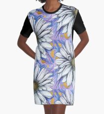 Daisy-with gold accents (April birth flower) Graphic T-Shirt Dress