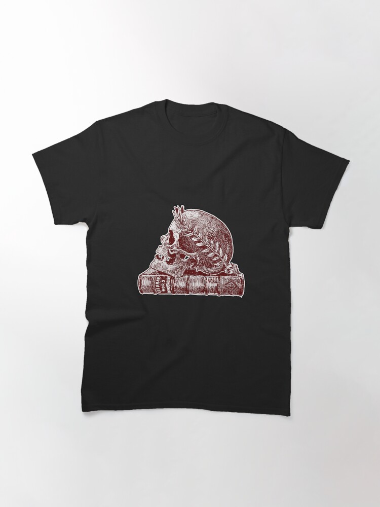 Imagen 3 de 7, Camiseta clásica con la obra Vida y Muerte - Masonería, diseñada y vendida por FotoLibreStudio.