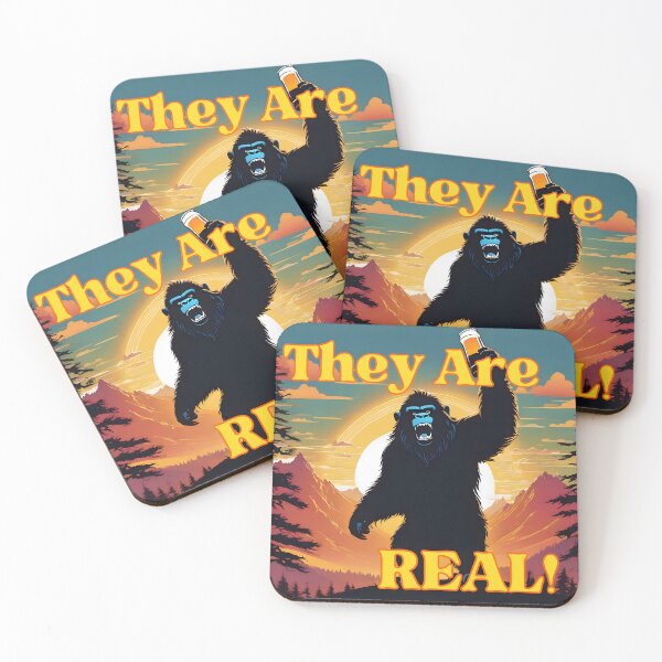 Item preview, Yeti: ¡son REALES! Bigfoot sosteniendo una cerveza o ah... un refresco. designed and sold by Dan Farsaci.