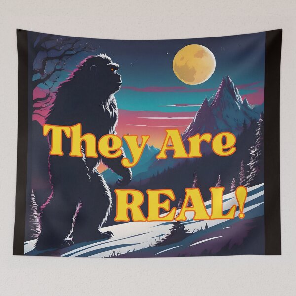 Item preview, Yeti: ¡son REALES! Escalada nocturna de Pie Grande designed and sold by Dan Farsaci.