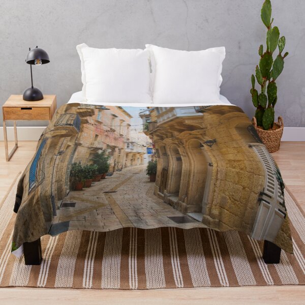 Item preview, Auberge d'Auvergne et Provence, Birgu, Malta designed and sold by Violaman.