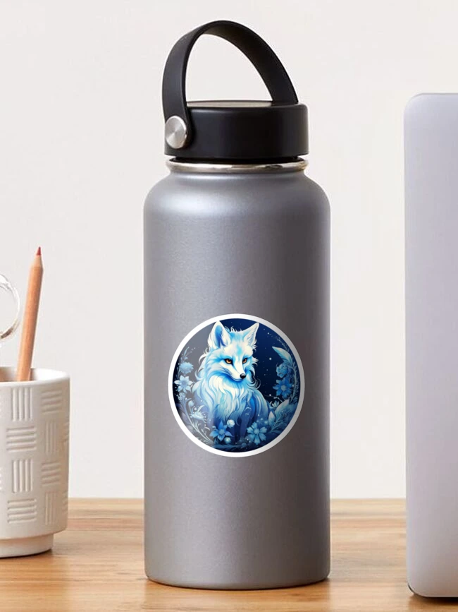 Imagen 1 de 3, Pegatina con la obra Arctic, diseñada y vendida por RiffraffDesigns.