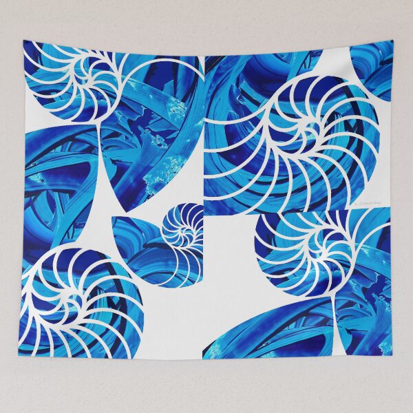 Artikelvorschau, Tanzende Strandblaue Nautilusmuscheln entworfen und verkauft von Sharon Cummings Art.
