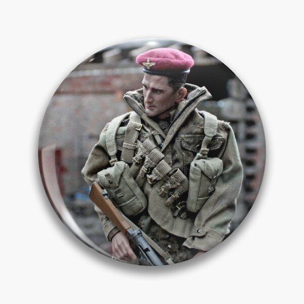 Artikelvorschau, Britischer Fallschirmjäger aus dem 2. Weltkrieg in Arnheim entworfen und verkauft von busybob.