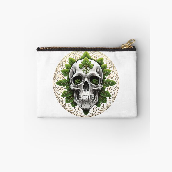 Artikelvorschau, Totenkopf mit Kleeblättern auf schwarzem Hintergrund entworfen und verkauft von Sanan Israyilli.