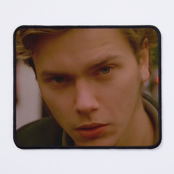 Artikel-Vorschau von Mein eigener privater Idaho River Phoenix, designt und verkauft von basakmasak.
