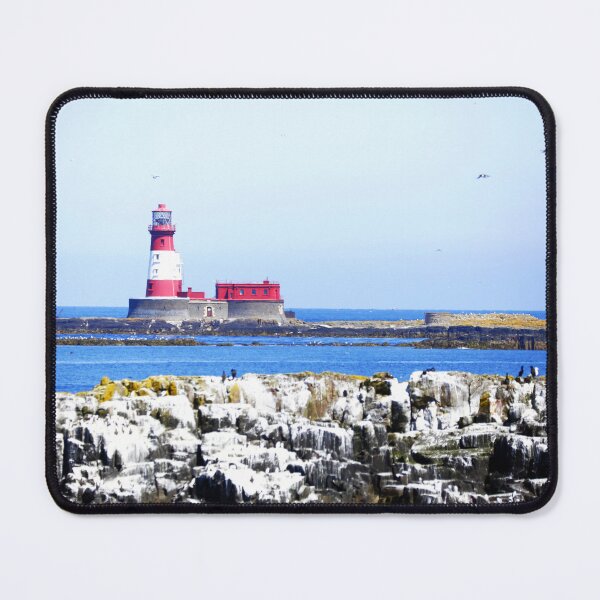 Artikelvorschau, Die Farne-Inseln mit dem Longstone-Leuchtturm entworfen und verkauft von MartinPhotos.