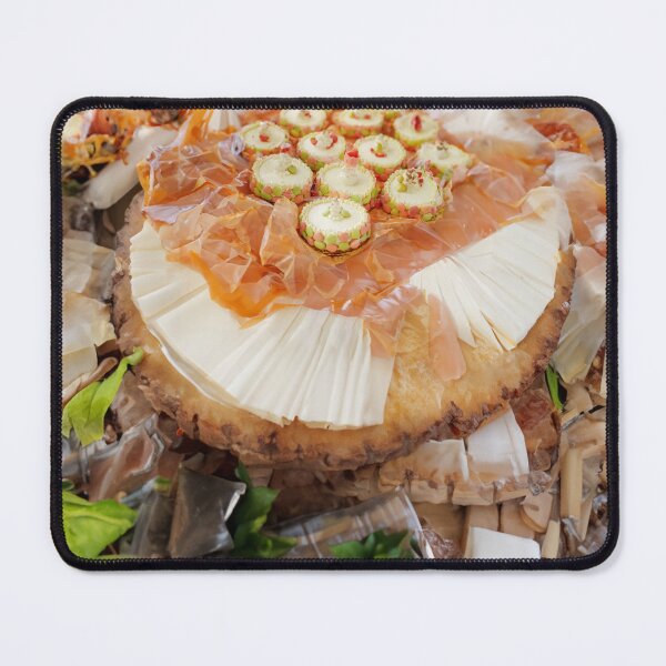 Item preview, macaron cake designed and sold by NAGNE.