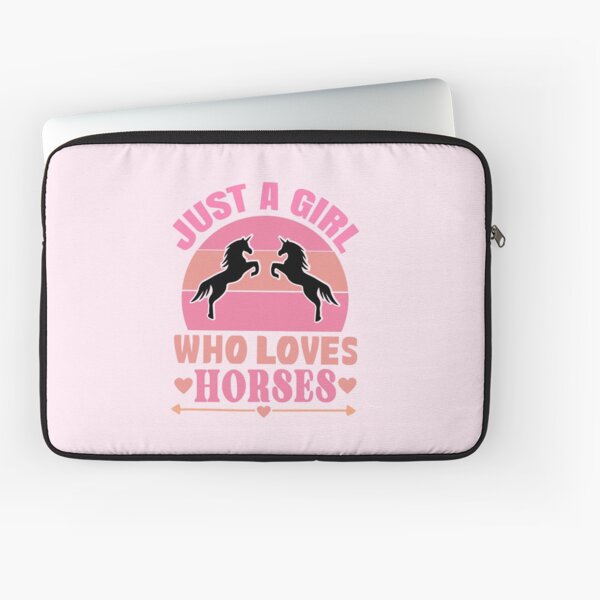 Aperçu de l'œuvre Juste une fille qui aime les chevaux créée et vendue par Jeallan Designs.