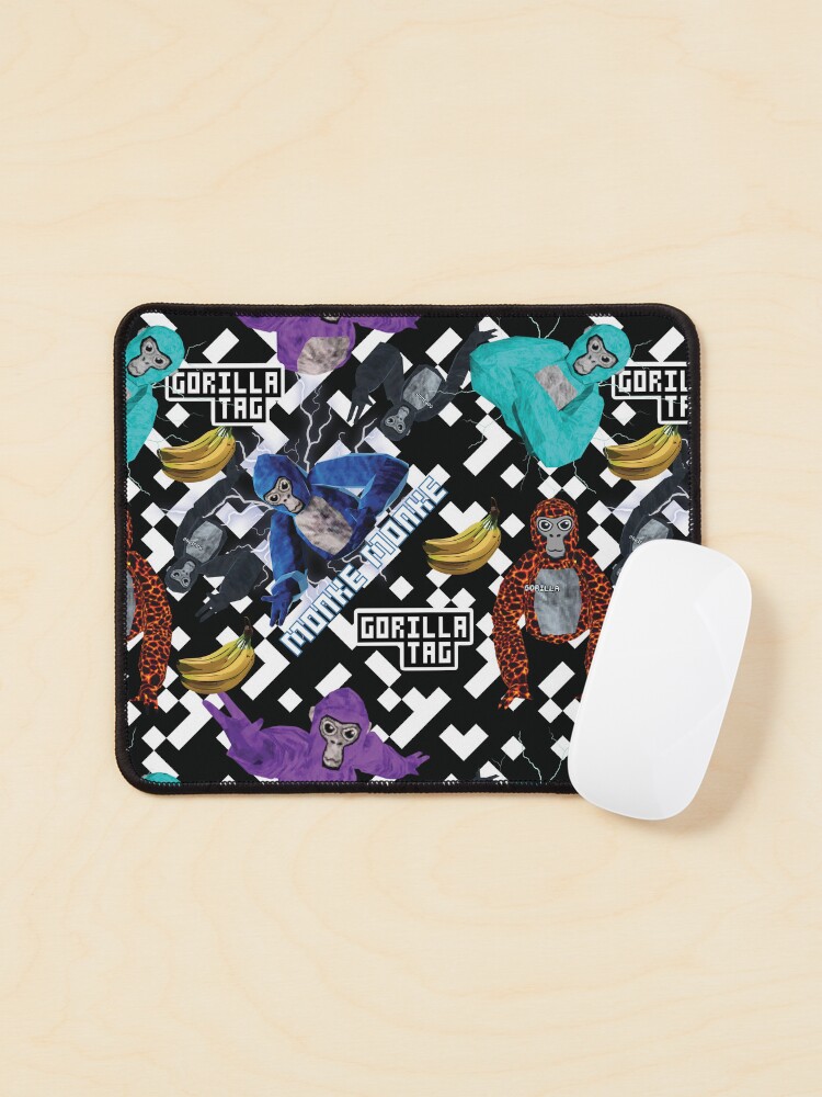 Aperçu 1 sur 5. Tapis de souris avec l'œuvre Produits dérivés VR pour joueurs de Gorilla Tag Pixel Monke créée et vendue par 7strikesquad.