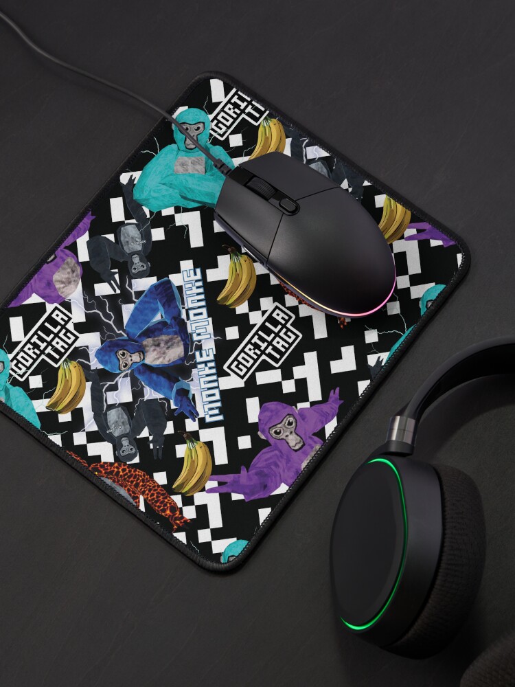 Aperçu 4 sur 5. Tapis de souris avec l'œuvre Produits dérivés VR pour joueurs de Gorilla Tag Pixel Monke créée et vendue par 7strikesquad.