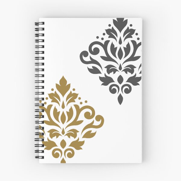 Aperçu de l'œuvre Scroll Damask Art I Or Gris Blanc créée et vendue par NataliePaskell.