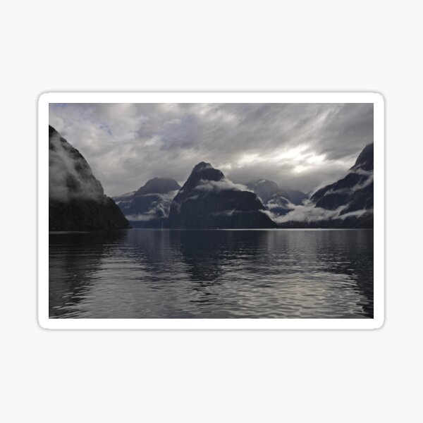 Artikel-Vorschau von Berge, See und Schnee, designt und verkauft von WanderQuestCo.