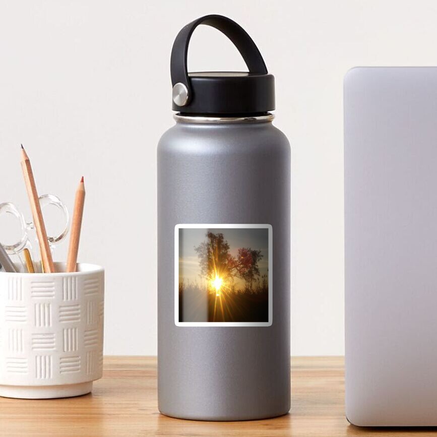 Vista previa del artículo con la obra «Pegatina brillante», diseñado y vendido por Jhevva.