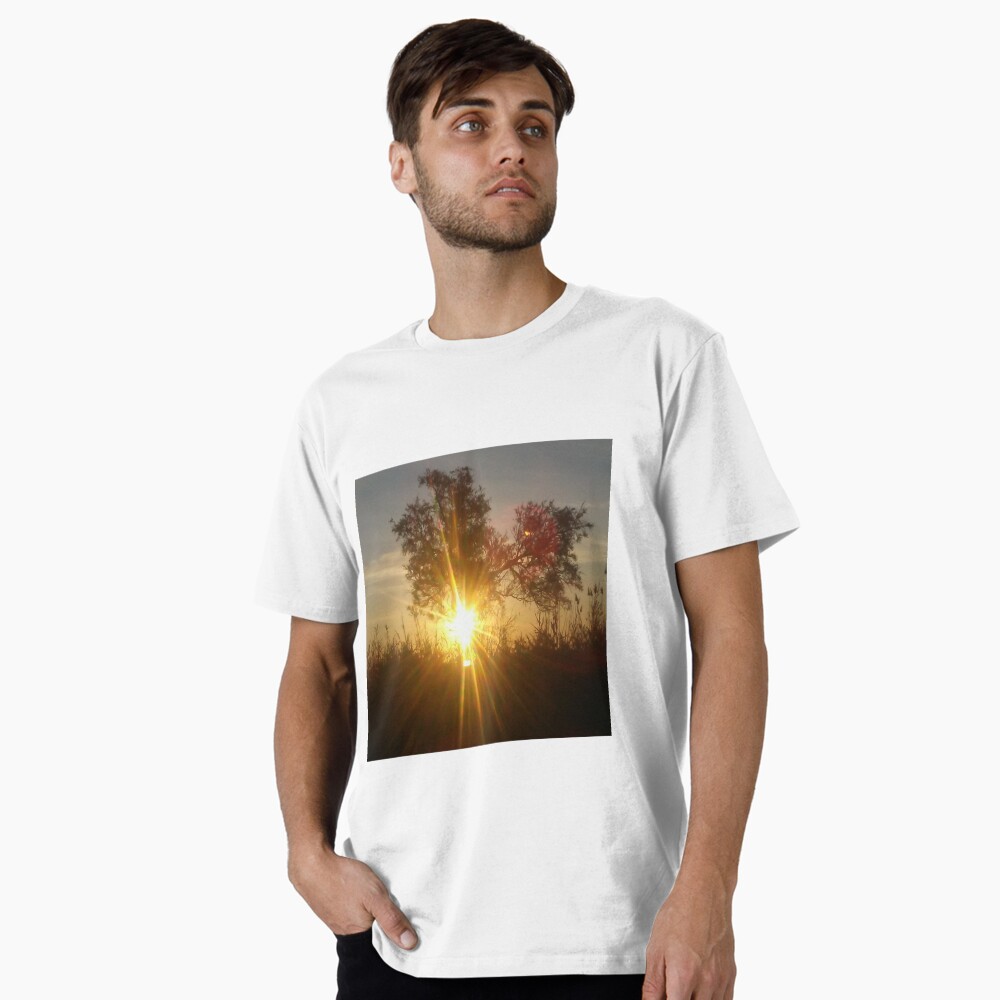 Vista previa del artículo con la obra «Camiseta premium», diseñado y vendido por Jhevva.