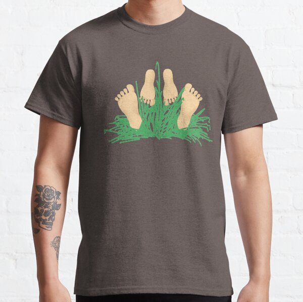 Love is in the air Classic T-Shirt