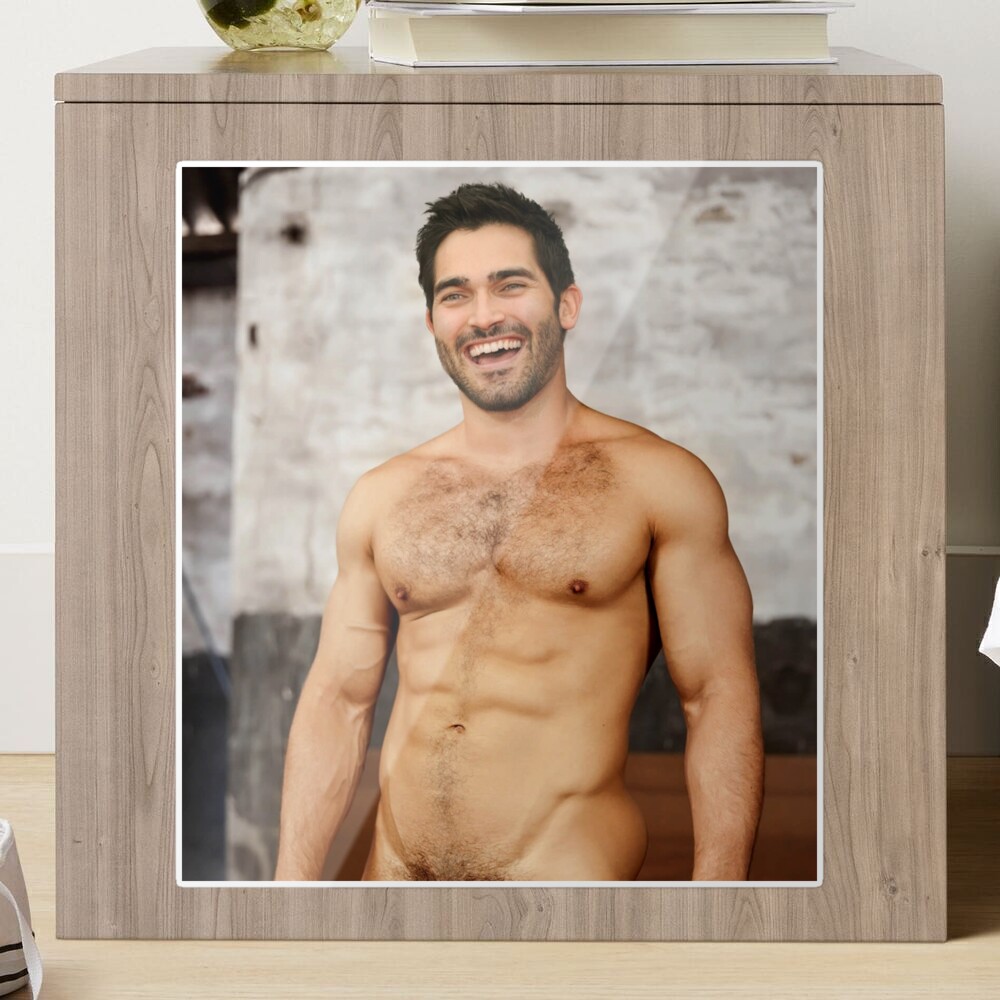 Tyler Hoechlin shirtless