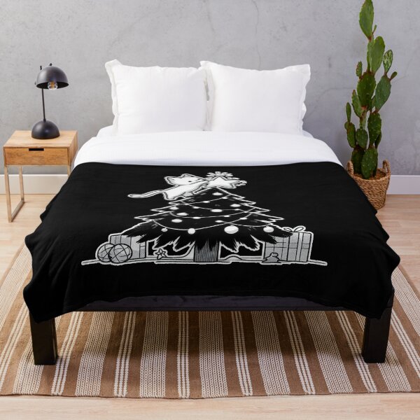 Aperçu de l'œuvre Chat mignon jouant avec l'arbre de Noël créée et vendue par OB Print.