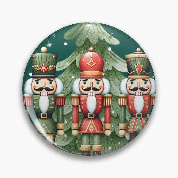 Artikelvorschau, Weihnachtsnussknacker in Grün entworfen und verkauft von moonlightglo.