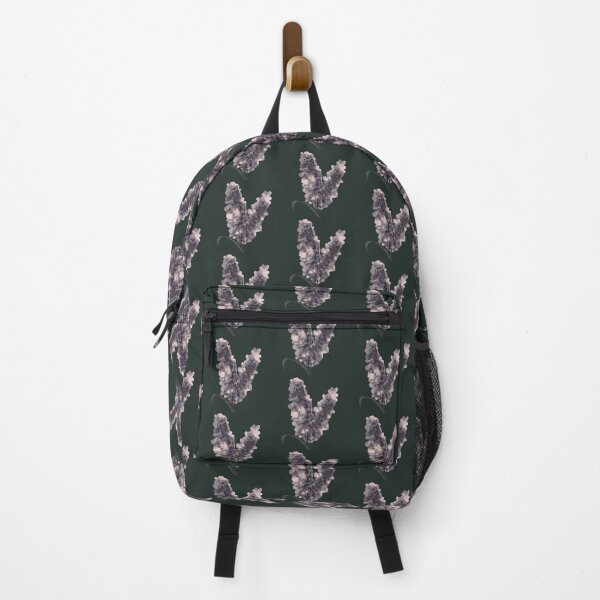 Aperçu de l'œuvre Art du bonnet violet créée et vendue par Alpha Naomi Designs.