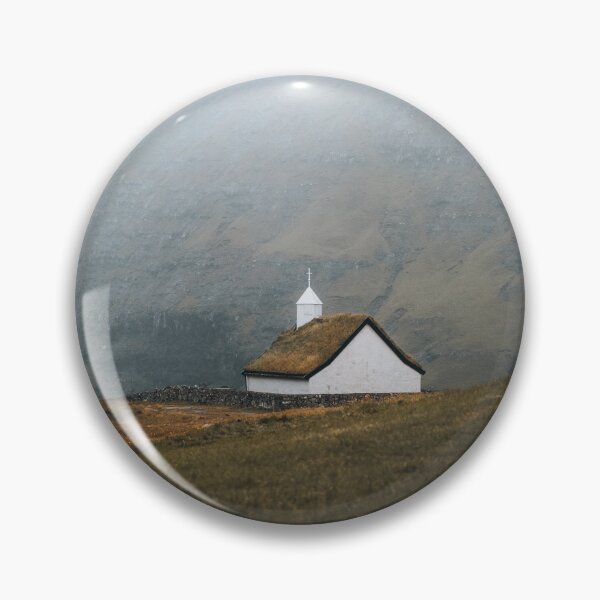 Artikelvorschau, Saksun Church Tranquility (Färöer-Inseln) entworfen und verkauft von nomadzero.