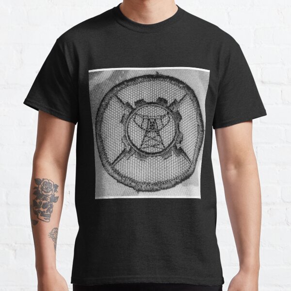ERAS - EXPEDITIONARY RADAR AIRFIELDS SQUADRON Classic T-Shirt