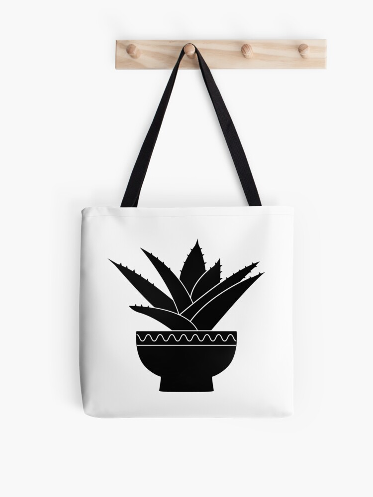 Agave Triangular Tote | Burgundy Red