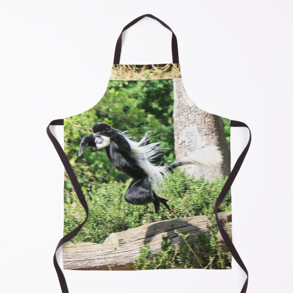 Item preview, vr 3463 - 3/ finition 2023 vallée des singes: Singes : le Colobe en plein Saut- Okaio Créations Olavia-Olao designed and sold by o.okaïo.