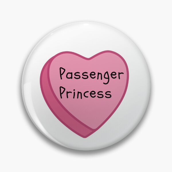 Artikelvorschau, Passenger Princess Candy Konversation Herz Rosa entworfen und verkauft von NimuehArt.