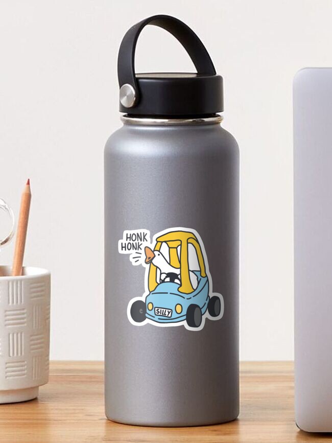 Aperçu 1 sur 3. Sticker avec l'œuvre Silly Goose Voiture Bleu créée et vendue par Chanaika4.
