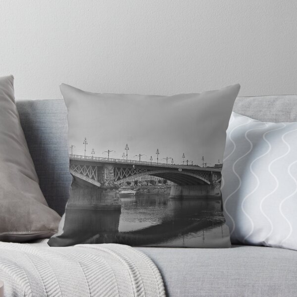 Item preview, Margit Híd in Budapest designed and sold by Tilosparty30.