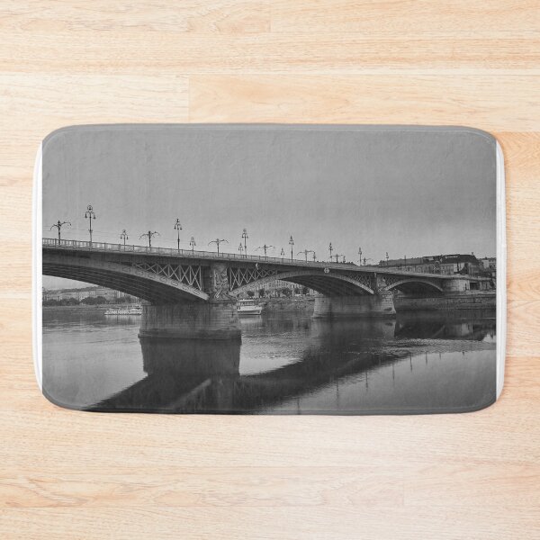 Item preview, Margit Híd in Budapest designed and sold by Tilosparty30.
