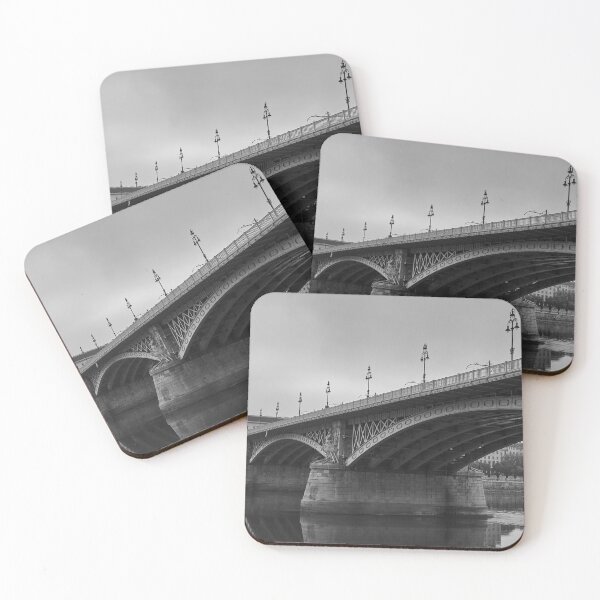 Item preview, Margit Híd in Budapest designed and sold by Tilosparty30.