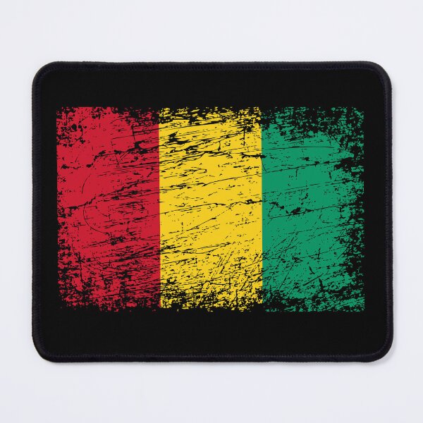 Artikelvorschau, Guinea Flagge used-look entworfen und verkauft von GeogDesigns.
