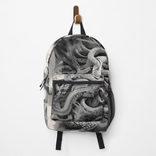 Vista previa del artículo con la obra «Medusa», diseñado y vendido por MatrixTattoo.