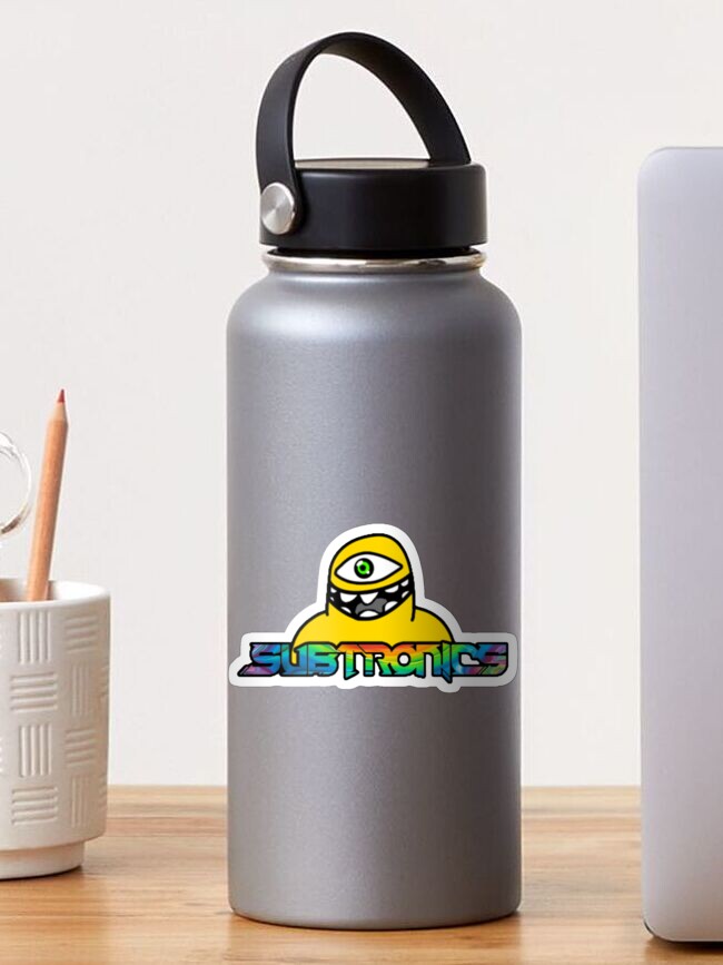 Thumbnail 1 von 3, Sticker, Subtronics Cyclops-Logo [Prismatische Geode] designt und verkauft von NikkiShine.