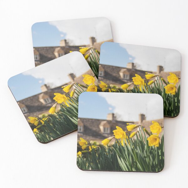 Aperçu de l'œuvre Jonquilles jaunes dans les Cotswolds créée et vendue par Cotswolds Photographer.
