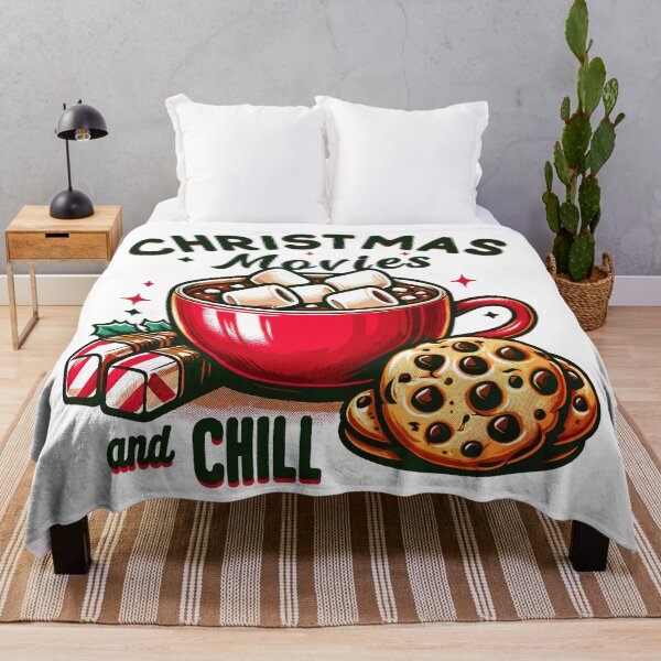 Artikelvorschau, Gemütliche Feiertagsnächte – heißer Kakao, Kekse und Weihnachtsfilme entworfen und verkauft von Quirky Shirts.